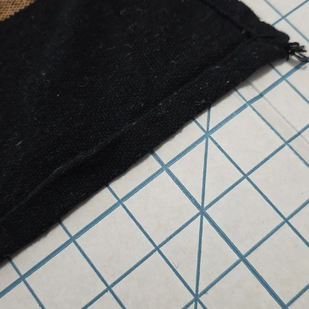Black and Tan Table Runner, 14x28, Gently Preloved‎